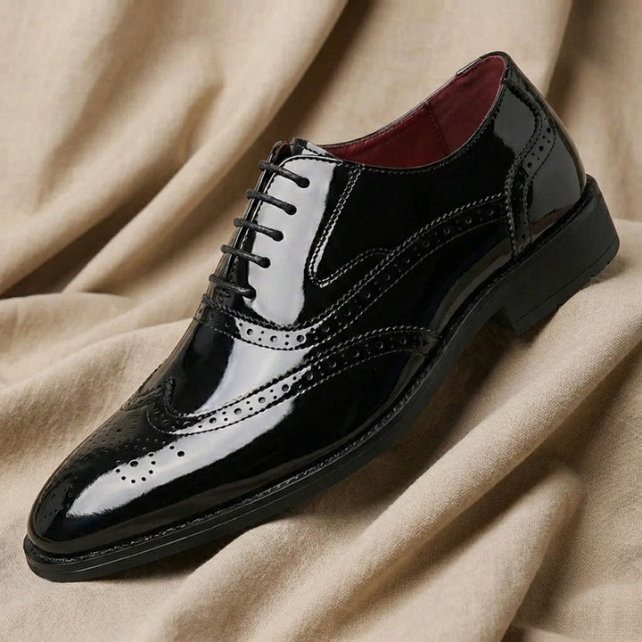 James - Elegant Wingtip Oxfords