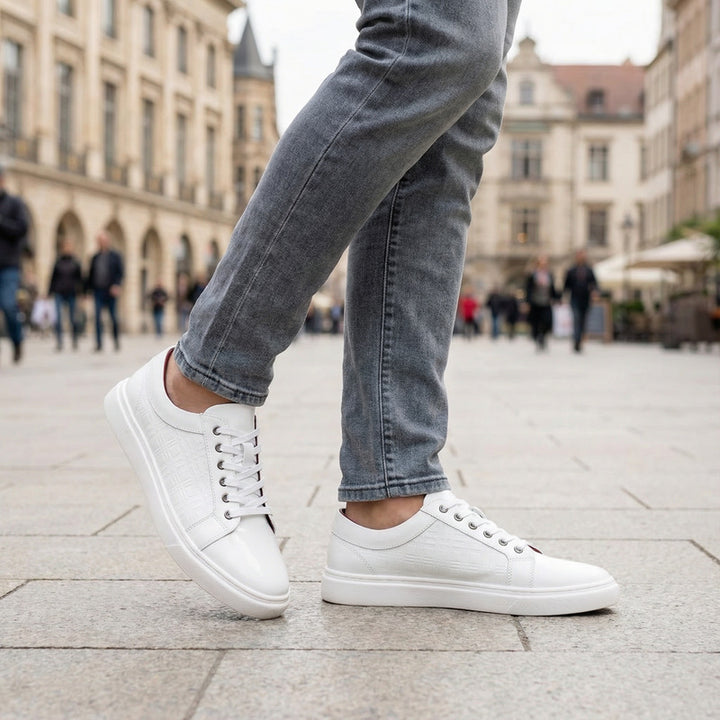 Austin - Glossy Sneakers