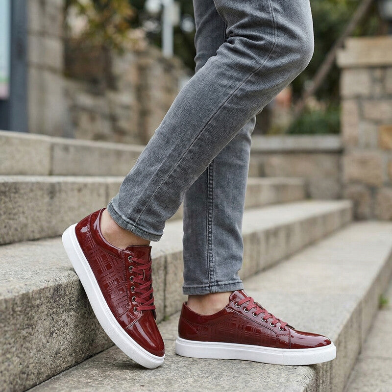 Austin - Glossy Sneakers
